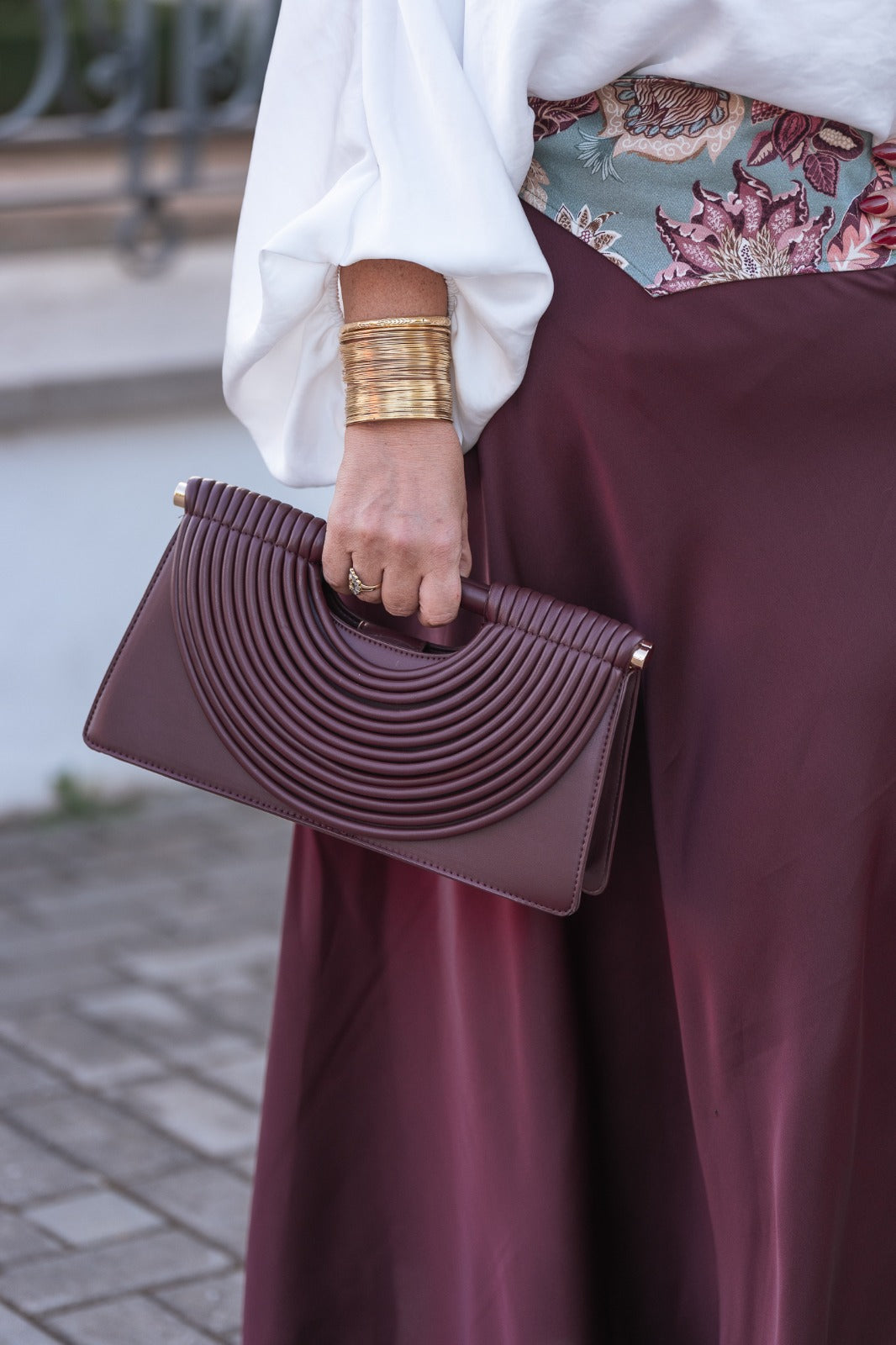 Bolso cuadrado burdeos